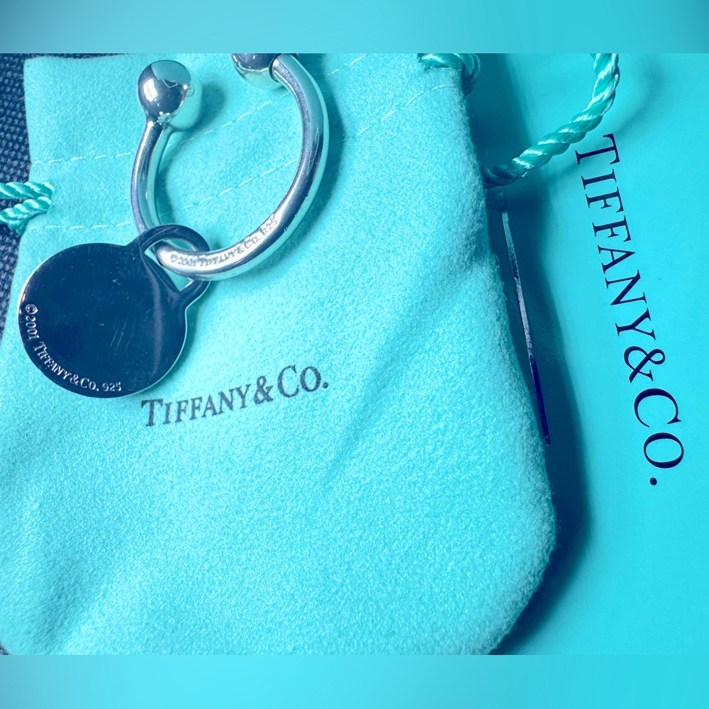 Tiffany & Co. 01 Silver Key Ring Round Tag Sterling Silver Rare Ball End & Pouch - Picture 2 of 6